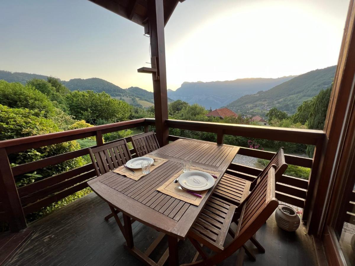 Bed and Breakfast Eco-Logis Mad'In Belledonne Theys Exterior foto